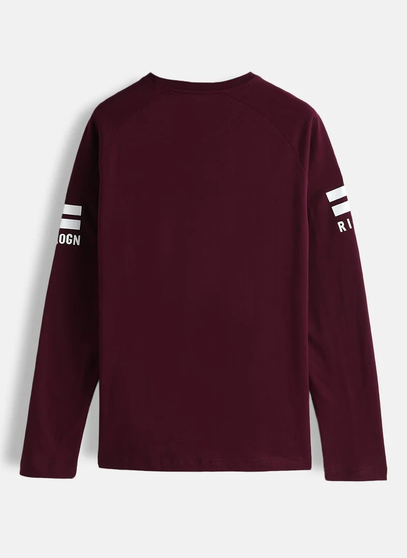 روجن Placement Print Slim Fit Fit T-Shirt | Maroon